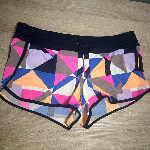 Athleta Kati Lines Swim Short - Picture 3 of 13